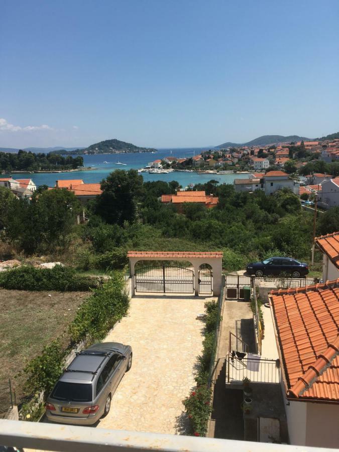 Apart Mani Di Lauro Apartamento Preko Exterior foto